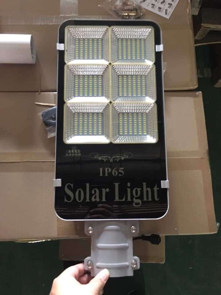 Lampadaire solaire automone all in one 150W
