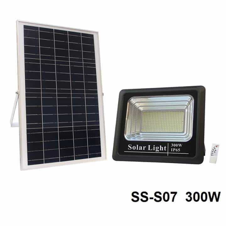 Projecteur solaire autonome 300W