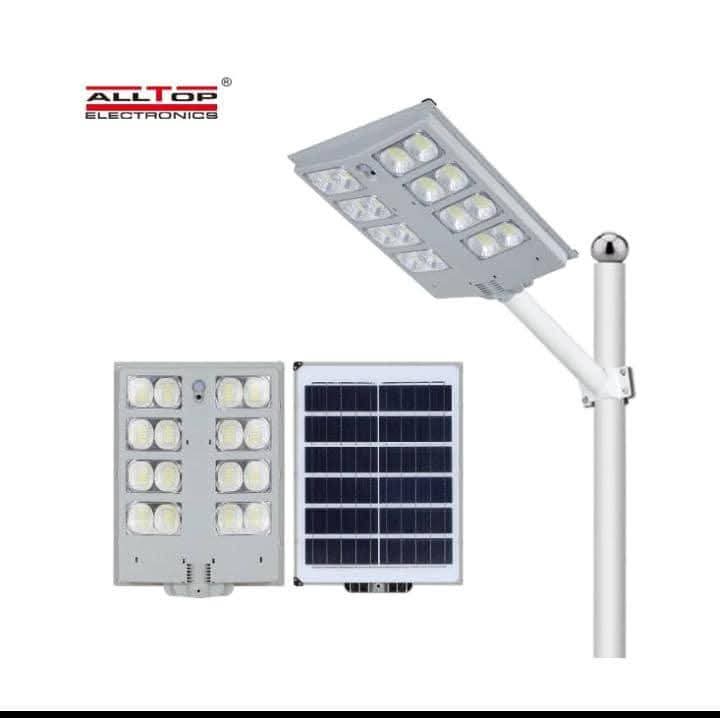 LAMPADAIRE SOLAIRE 2000W - Akwa Marketplace